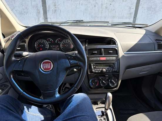 FIAT-LINEA-1.8 ESSENCE 16V FLEX 4P AUTOMATIZADO FIAT-LINEA-2012
