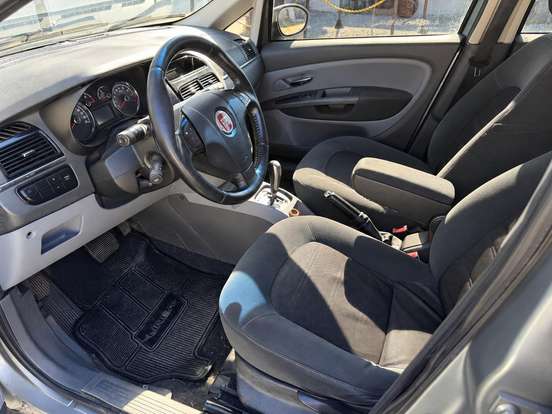 FIAT-LINEA-1.8 ESSENCE 16V FLEX 4P AUTOMATIZADO FIAT-LINEA-2012