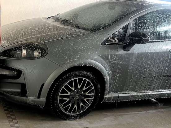 FIAT-PUNTO-1.8 SPORTING 16V FLEX 4P AUTOMATIZADO FIAT-PUNTO-2014
