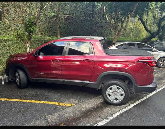 FIAT-TORO-2016