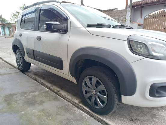 FIAT-UNO-2015