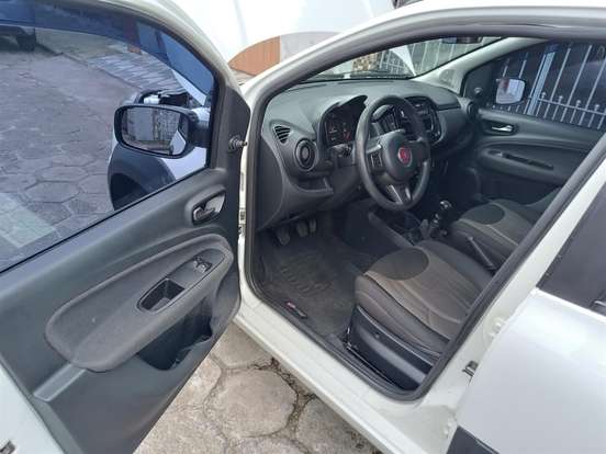 FIAT-UNO-2015