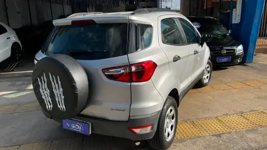 FORD-ECOSPORT-2012