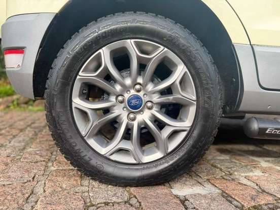 FORD-ECOSPORT-2015