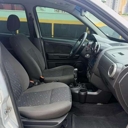 FORD-ECOSPORT-2010