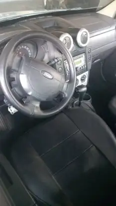 FORD-ECOSPORT-2011