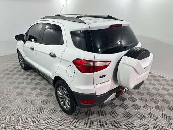 FORD-ECOSPORT-2015