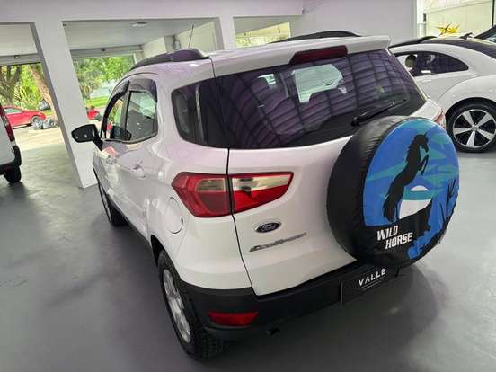 FORD-ECOSPORT-2015
