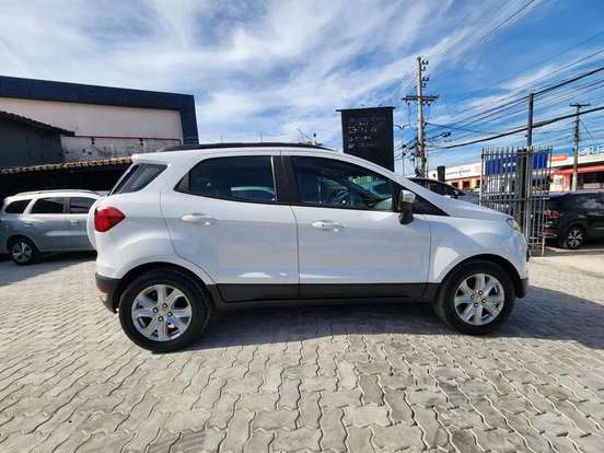 FORD-ECOSPORT-2014