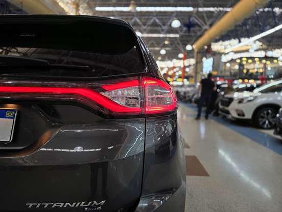 FORD-EDGE-3.5 V6 GASOLINA TITANIUM AWD AUTOMÁTICO FORD-EDGE-2017
