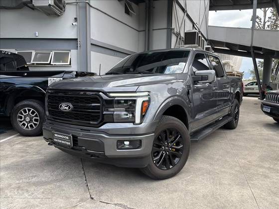 FORD F-150 5.0 V8 GASOLINA CD LARIAT BLACK FX4 AUTOMÁTICO