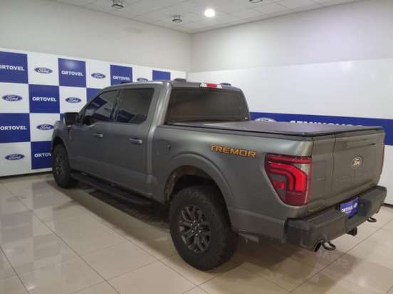 FORD-F-150-2025