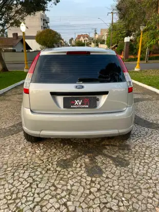 FORD-FIESTA-2008
