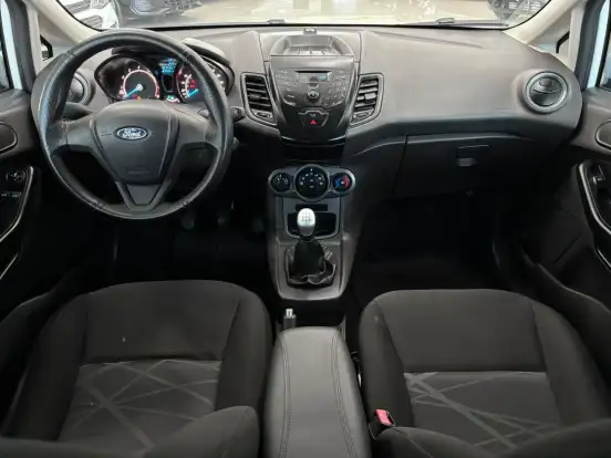 FORD-FIESTA-2014