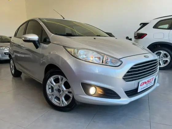 FORD FIESTA 1.6 SE HATCH 16V FLEX 4P MANUAL