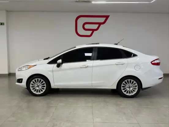 FORD-FIESTA-1.6 TITANIUM PLUS SEDAN 16V FLEX 4P POWERSHIFT FORD-FIESTA-2015