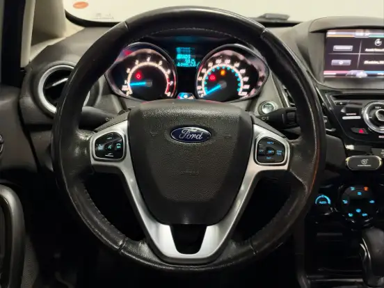FORD-FIESTA-1.6 TITANIUM PLUS SEDAN 16V FLEX 4P POWERSHIFT FORD-FIESTA-2015