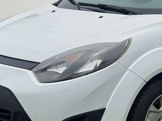 FORD-FIESTA-2012