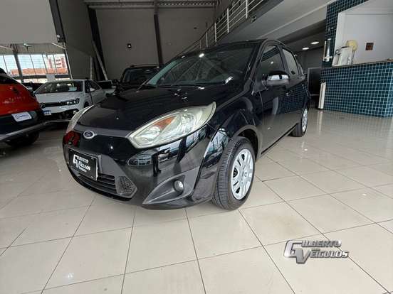 FORD-FIESTA-2014