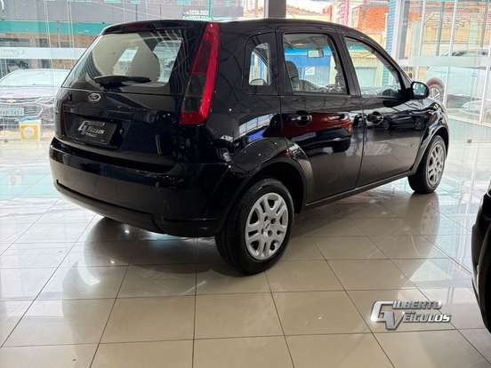 FORD-FIESTA-2014