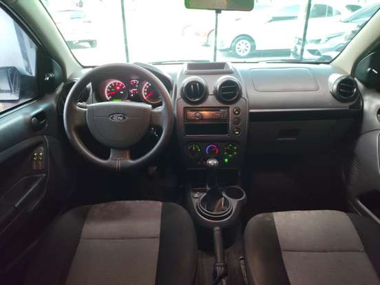 FORD-FIESTA-2013