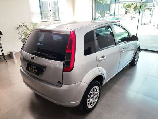 FORD-FIESTA-2013