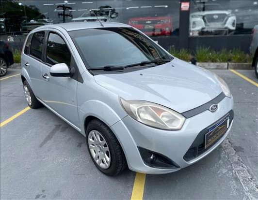 FORD-FIESTA-2014
