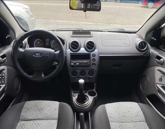 FORD-FIESTA-2014