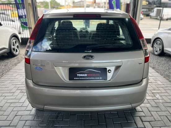 FORD-FIESTA-2009