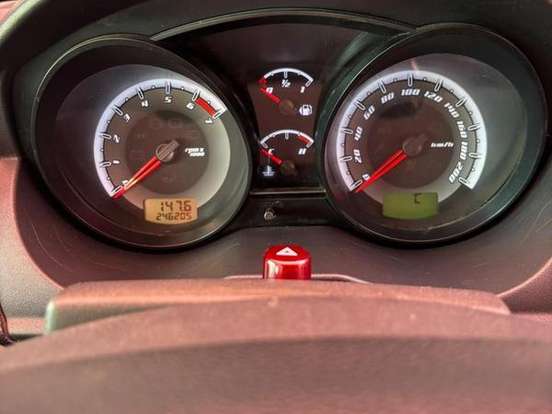 FORD-FIESTA-1.6 ROCAM SE 8V FLEX 4P MANUAL FORD-FIESTA-2014