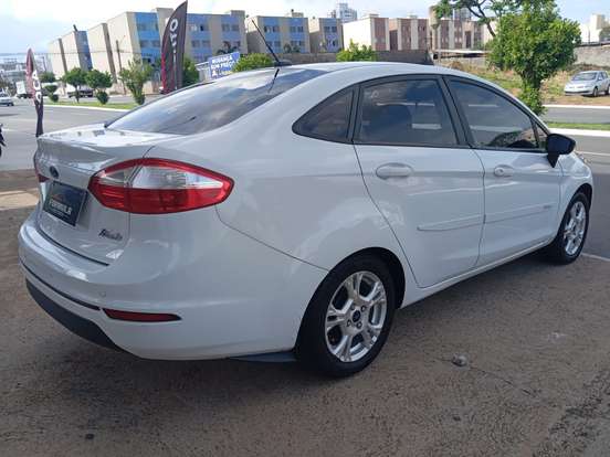 FORD-FIESTA-1.6 SE HATCH 16V FLEX 4P MANUAL FORD-FIESTA-2015