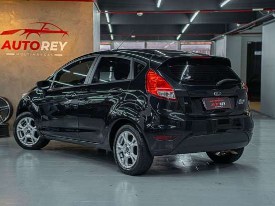 FORD-FIESTA-2014