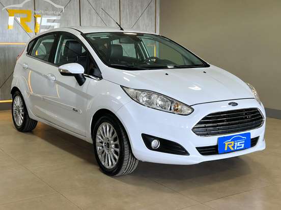 FORD-FIESTA-2015
