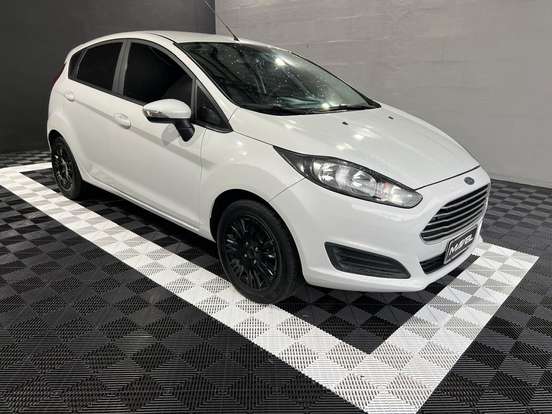 FORD-FIESTA-1.6 SE PLUS DIRECT HATCH 16V FLEX 4P POWERSHIFT FORD-FIESTA-2017