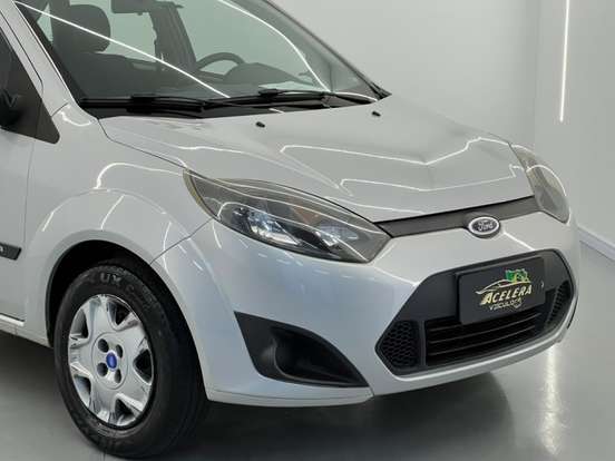FORD-FIESTA-2011