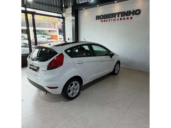 FORD-FIESTA-2017