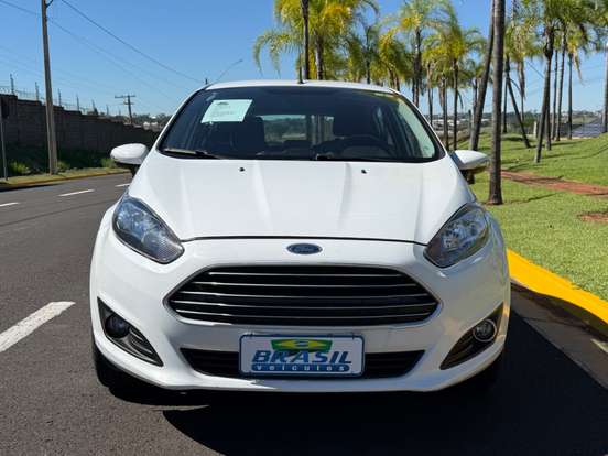 FORD-FIESTA-2016