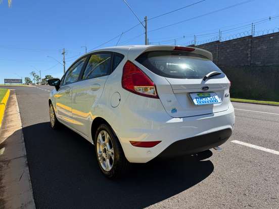 FORD-FIESTA-1.6 SEL STYLE HATCH 16V FLEX 4P MANUAL FORD-FIESTA-2016