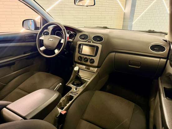 FORD-FOCUS-1.6 8V GASOLINA 4P MANUAL FORD-FOCUS-2010