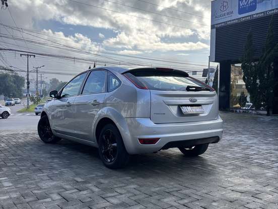 FORD-FOCUS-1.6 GL SEDAN 16V FLEX 4P MANUAL FORD-FOCUS-2010
