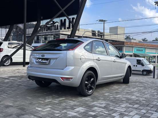 FORD-FOCUS-1.6 GL SEDAN 16V FLEX 4P MANUAL FORD-FOCUS-2010