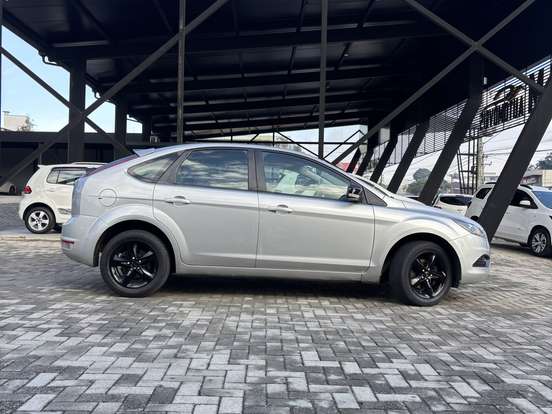FORD-FOCUS-1.6 GL SEDAN 16V FLEX 4P MANUAL FORD-FOCUS-2010