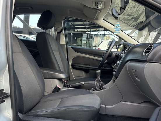 FORD-FOCUS-1.6 GL SEDAN 16V FLEX 4P MANUAL FORD-FOCUS-2010