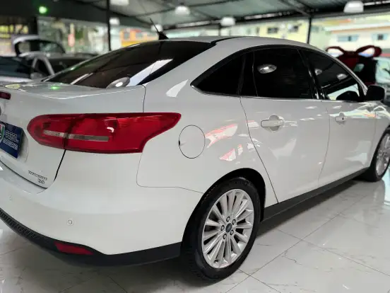 FORD-FOCUS-2.0 TITANIUM PLUS 16V FLEX 4P POWERSHIFT FORD-FOCUS-2016