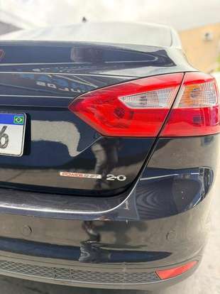 FORD-FOCUS-2014