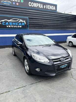 FORD-FOCUS-2014