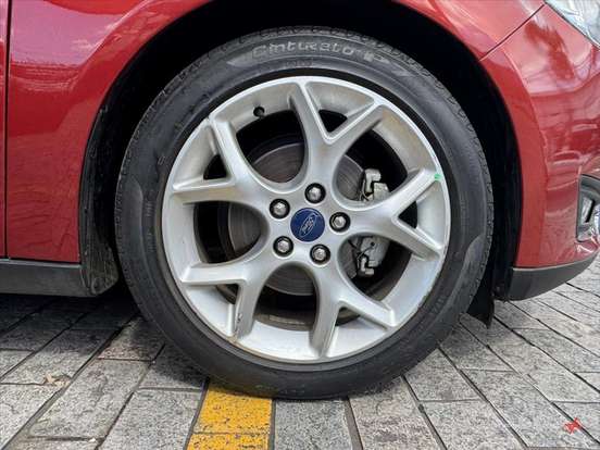 FORD-FOCUS-2018