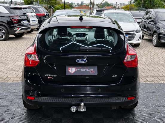 FORD-FOCUS-2014