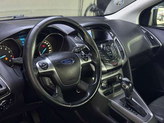 FORD-FOCUS-2014