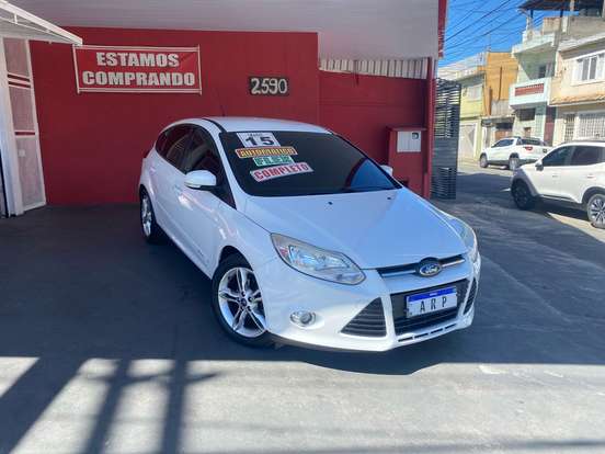 FORD-FOCUS-2.0 SE PLUS 16V FLEX 4P POWERSHIFT FORD-FOCUS-2014